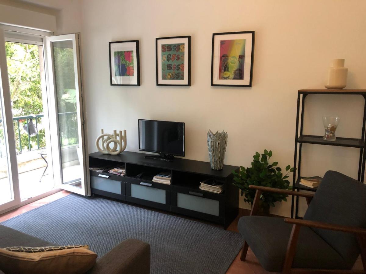 Apartment Paiva Couceiro Lissabon